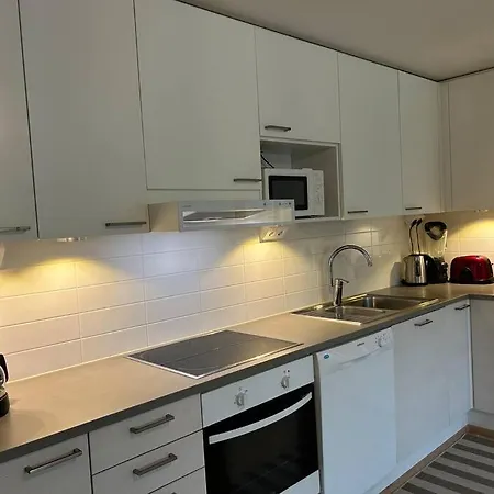 Tilava Kolmio Aseman Vieressae Kaksi Makuuhuonetta